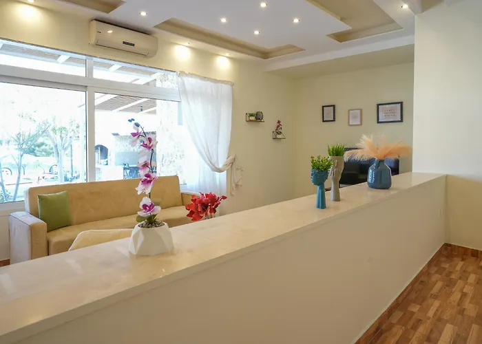 Katerinas Garden Appartement Kámpos